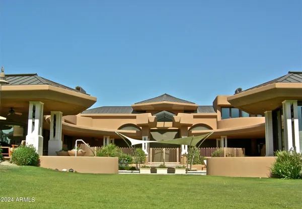 $5,995,000 | 15 Biltmore Estates Drive, Phoenix, AZ 85016