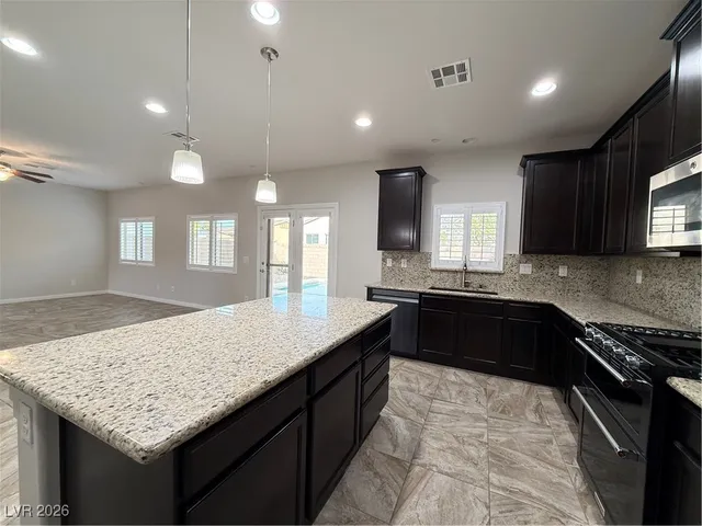 $2,900 | 132 Dunblane Street, Henderson, NV 89012