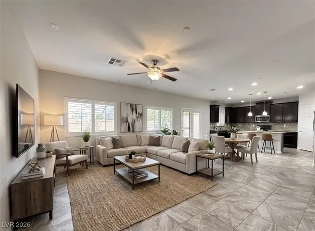 $2,900 | 132 Dunblane Street, Henderson, NV 89012