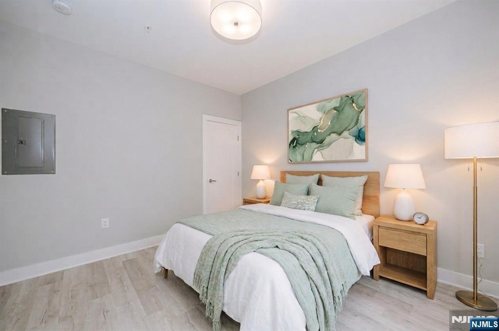 17 Cumbermeade Road, Unit 301 Fort Lee, NJ 07024 - Photo 2 of 18 Gallery Image 2