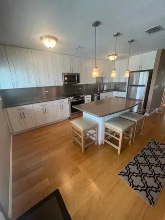 $1,800 | 11200 86th Avenue North, Unit 202, Seminole, FL 33772