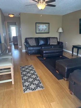 $1,800 | 11200 86th Avenue North, Unit 202, Seminole, FL 33772