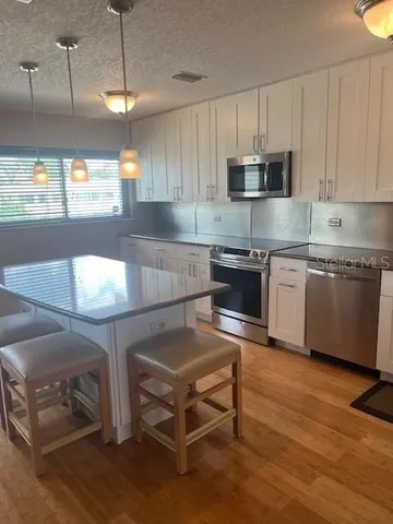 $1,800 | 11200 86th Avenue North, Unit 202, Seminole, FL 33772