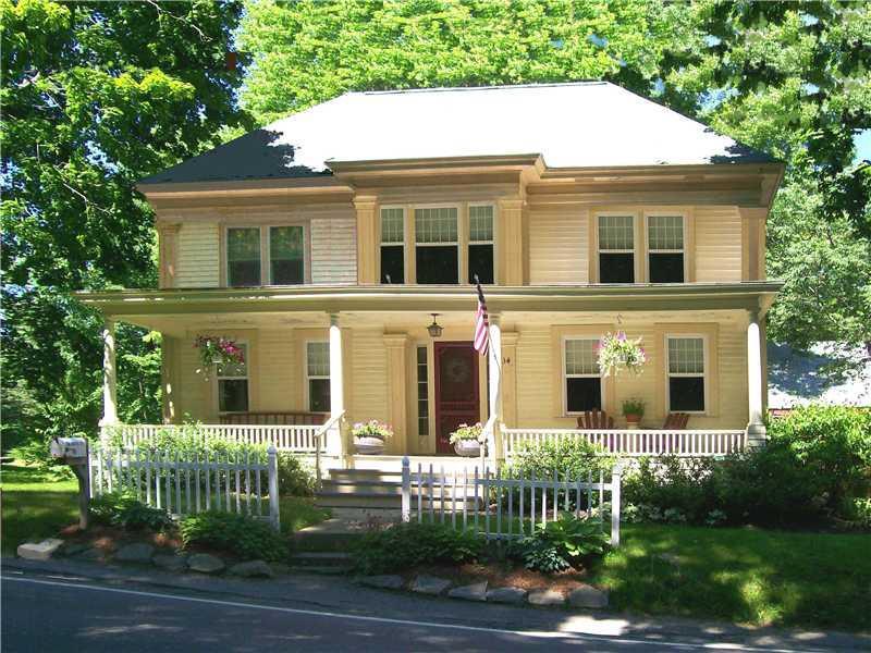 34 Bristol Road Damariscotta, ME 04543 - Photo 1 of 17 Exterior Front. Formal front view of...