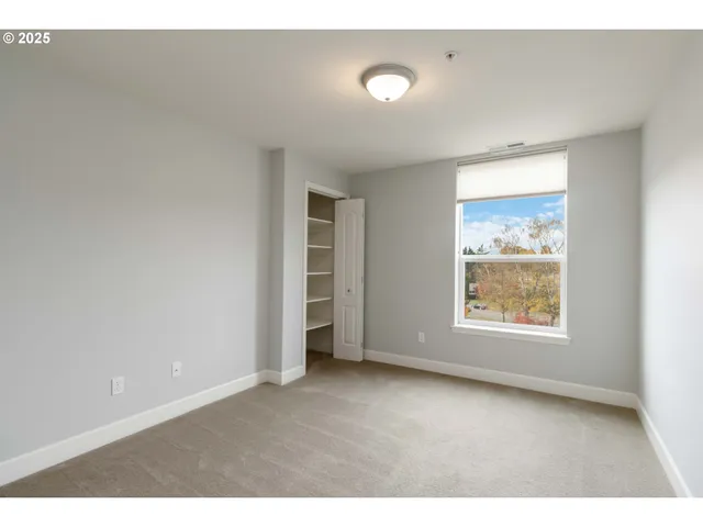 $299,900 | 1548 River Road, Unit 302, Longview, WA 98632