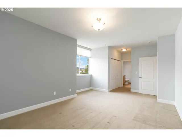 $299,900 | 1548 River Road, Unit 302, Longview, WA 98632