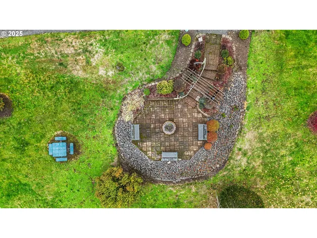 $299,900 | 1548 River Road, Unit 302, Longview, WA 98632