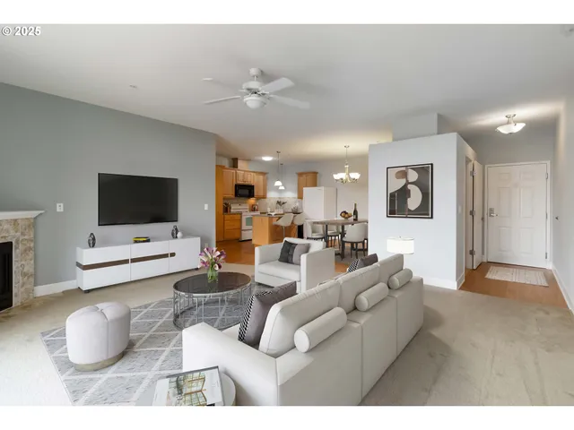 $299,900 | 1548 River Road, Unit 302, Longview, WA 98632