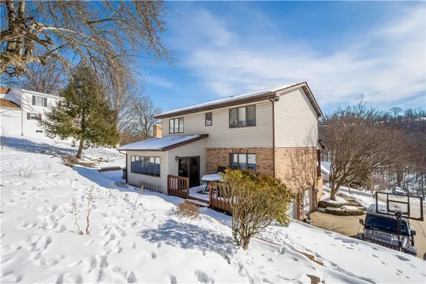 $395,000 | 271 Annuity Drive, Washington, PA 15301