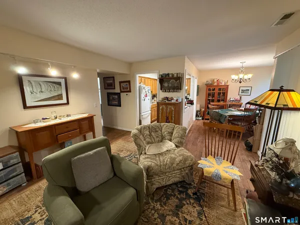 $215,000 | 900 Mix Avenue, Unit 68, Hamden, CT 06514