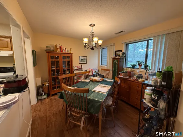 $215,000 | 900 Mix Avenue, Unit 68, Hamden, CT 06514