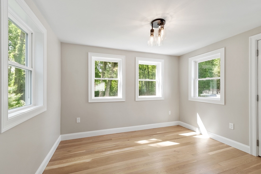 3 Hanson Road Wilmington, MA 01887 - Photo 18 of 40 Gallery Image 18