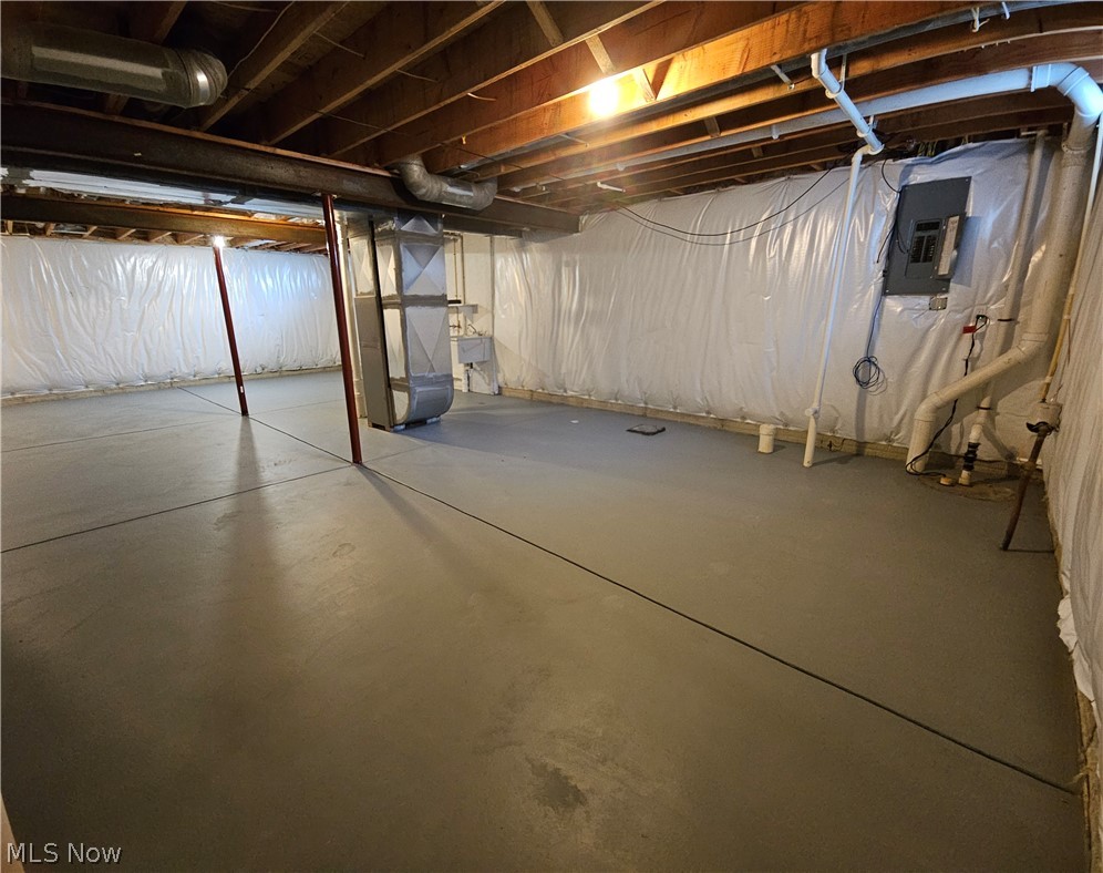 2594 Kibler Road Akron, OH 44320 - Photo 17 of 22 Basement with heating utilities