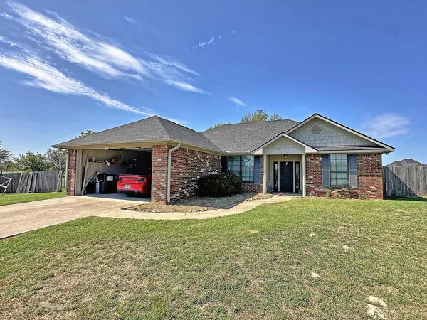 $315,000 | 5721 Suncrest Drive, Athens, TX 75752