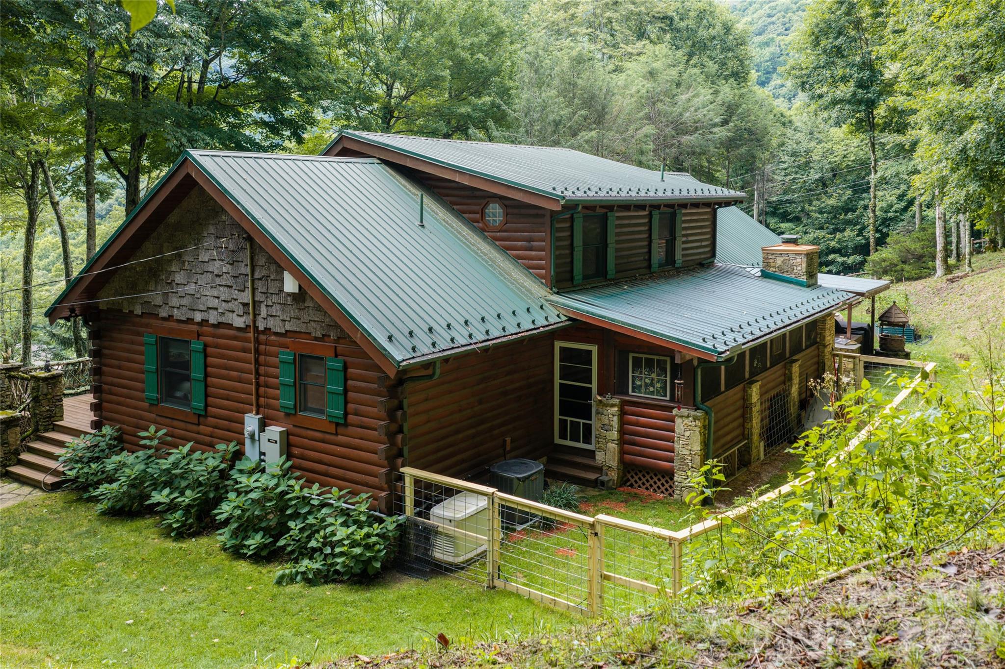 580 Flying Hawk Road Waynesville, NC 28786 - Photo 43 of 48 Gallery Image 43
