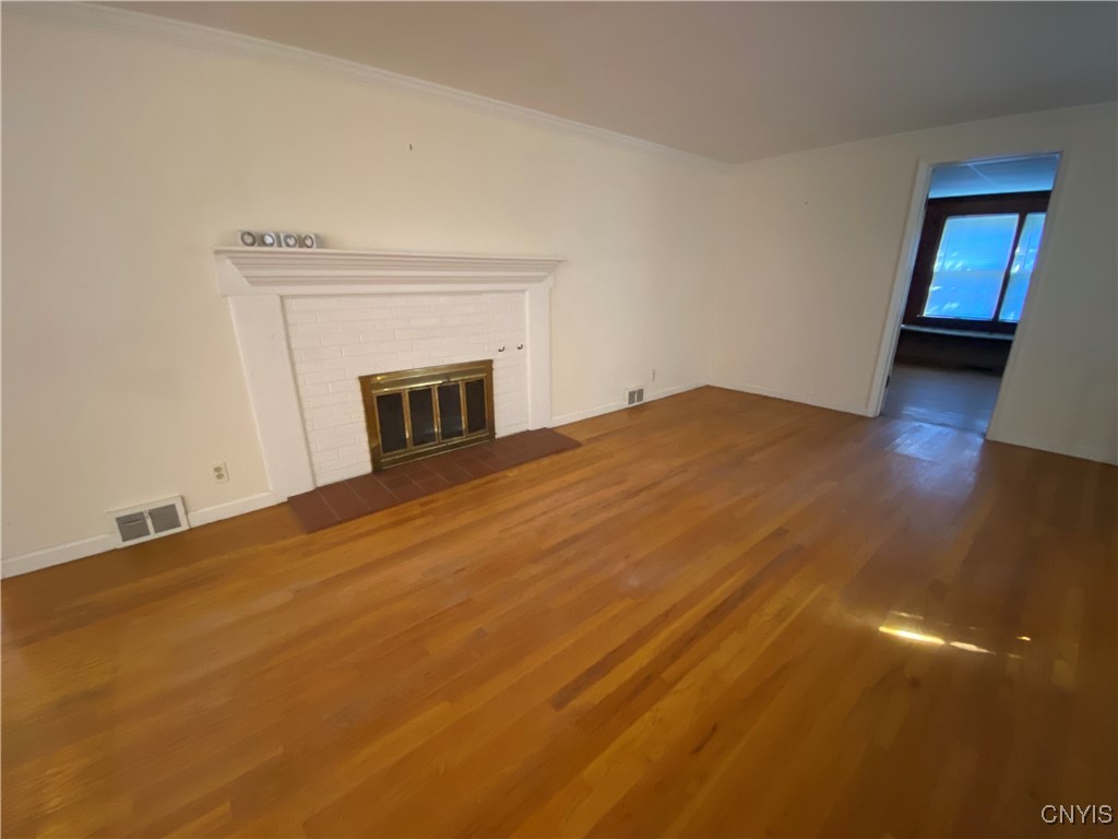 103 Paris Road New Hartford, NY 13413 - Photo 7 of 45