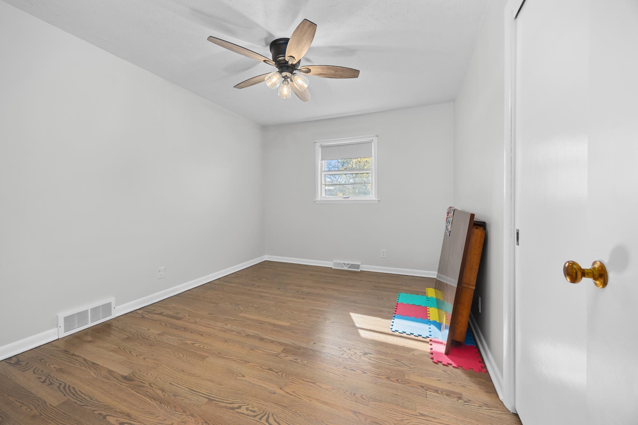 2516 Highcrest Road Rockford, IL 61107 - Photo 14 of 34