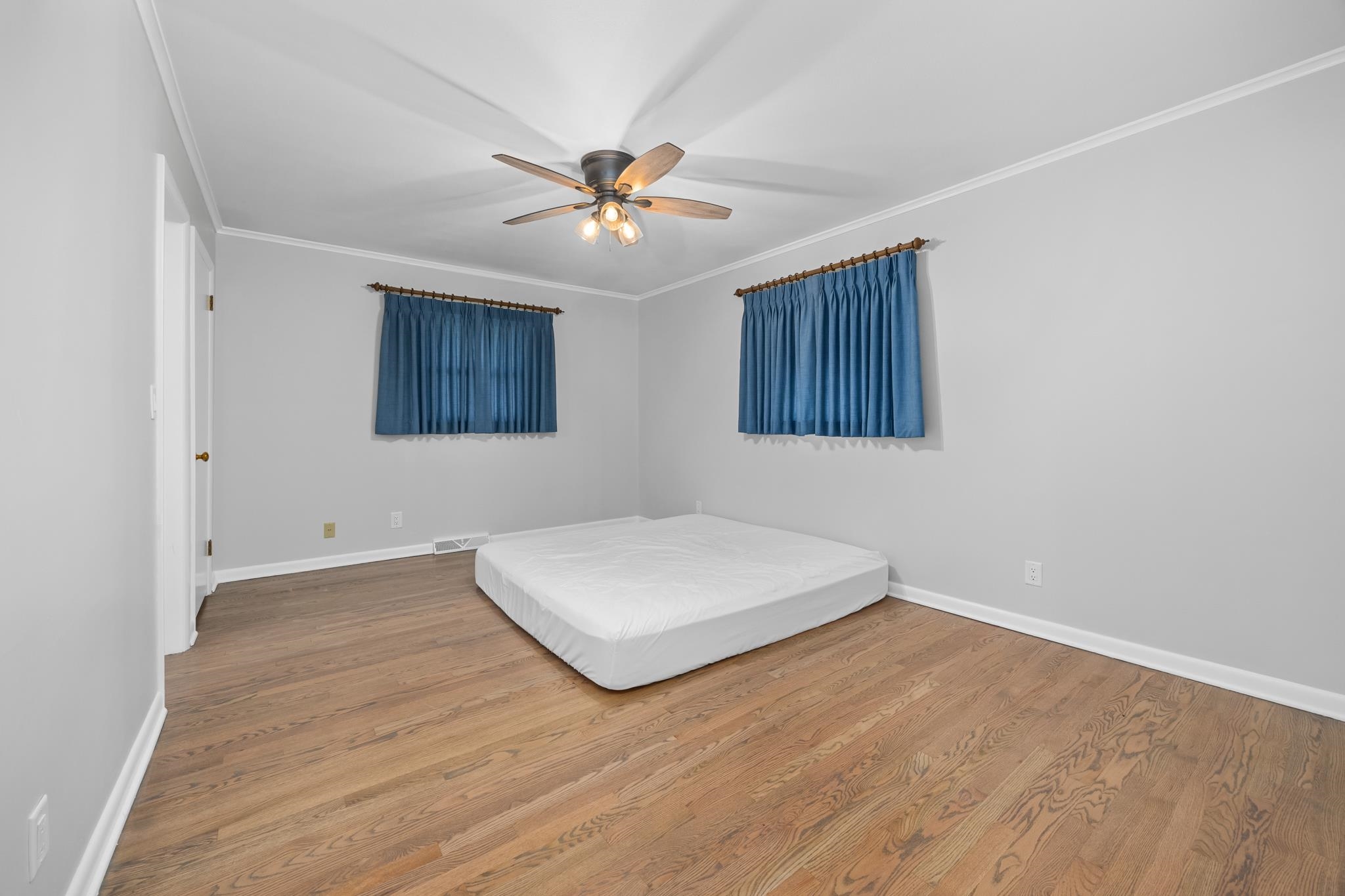 2516 Highcrest Road Rockford, IL 61107 - Photo 10 of 34