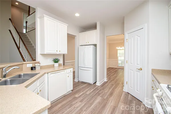 $679,900 | 1325 Linden Glen Drive, Matthews, NC 28104