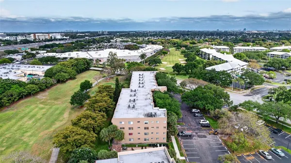 $249,000 | 9470 Tangerine Place, Unit 105, Davie, FL 33324