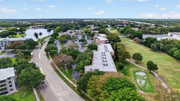 $249,000 | 9470 Tangerine Place, Unit 105, Davie, FL 33324