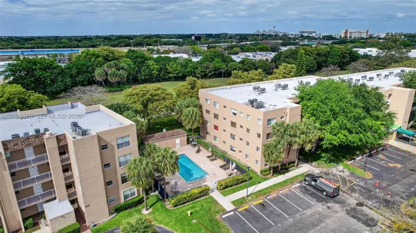 $249,000 | 9470 Tangerine Place, Unit 105, Davie, FL 33324