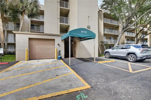 $249,000 | 9470 Tangerine Place, Unit 105, Davie, FL 33324