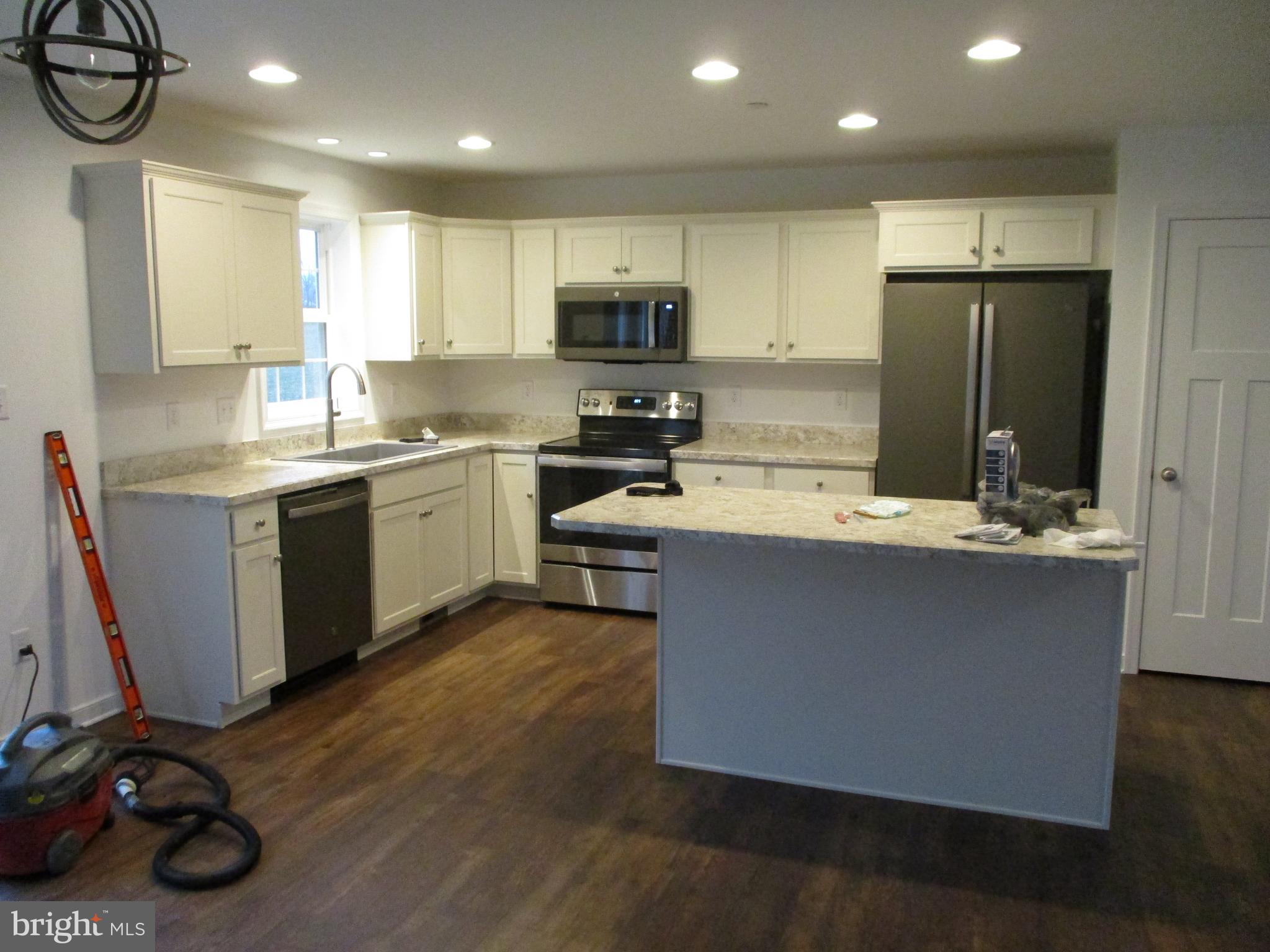 11010 Ashton Road Clear Spring, MD 21722 - Photo 3 of 10 Gallery Image 3