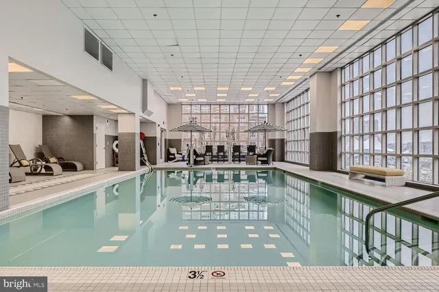 $2,950 | 250 President Street, Unit 609, Baltimore, MD 21202