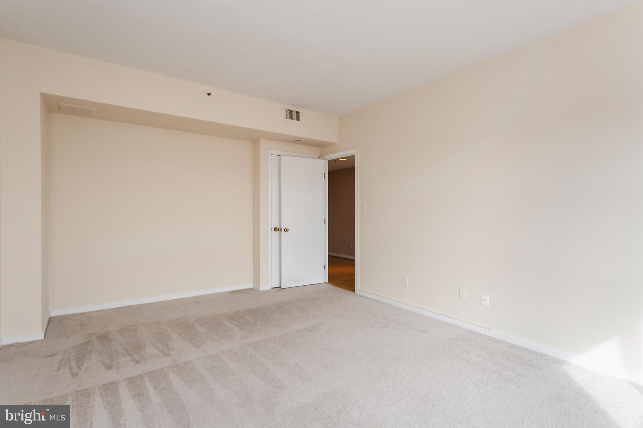250 President Street, Unit 609 Baltimore, MD 21202 - Photo 9 of 28 Spacious, light-filled room ready for personali...