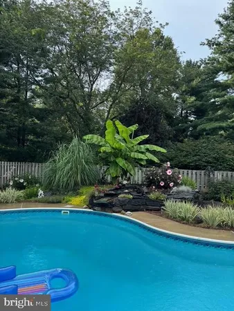 $547,000 | 1014 Shadowstone Drive, Lancaster, PA 17603