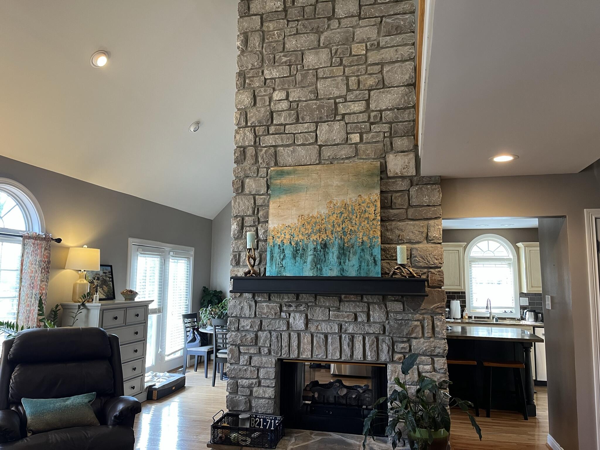 2233 Shaker Run Road Lexington, KY 40509 - Photo 7 of 49 009-LivingRm3