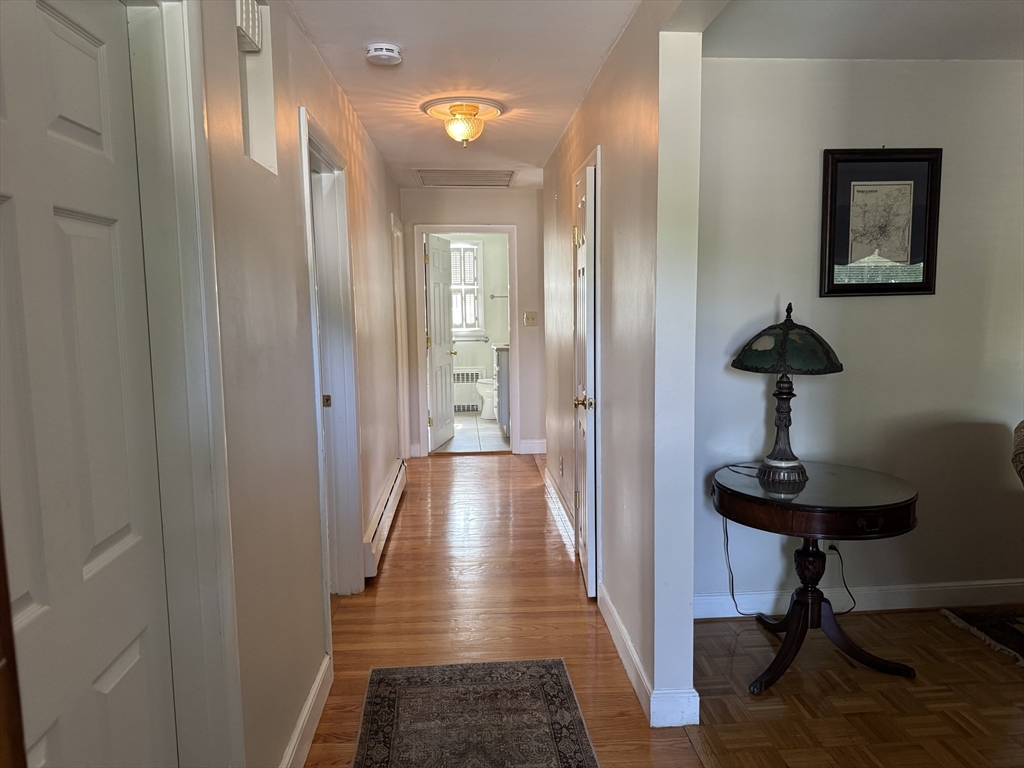 89 Westview Road Worcester, MA 01602 - Photo 16 of 26 Gallery Image 16