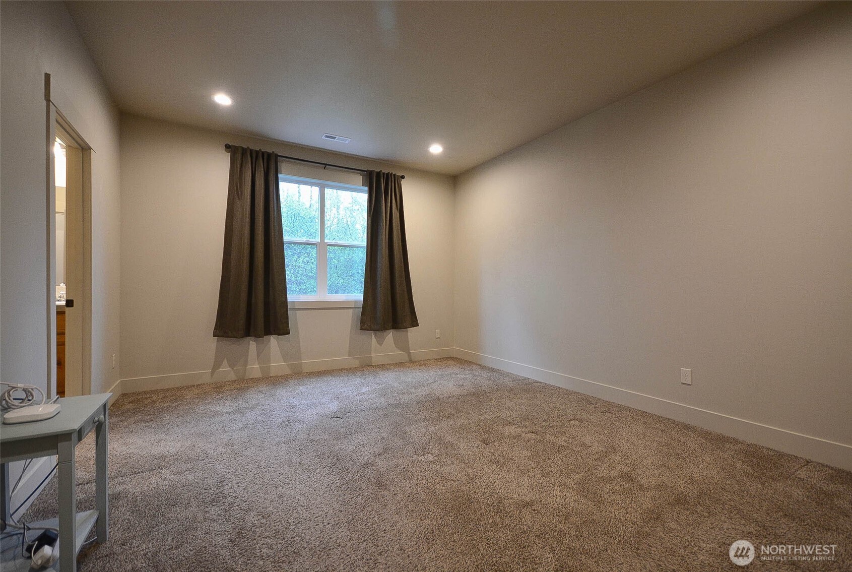 259 Parkside Loop Chehalis, WA 98532 - Photo 24 of 39 an empty room with windows