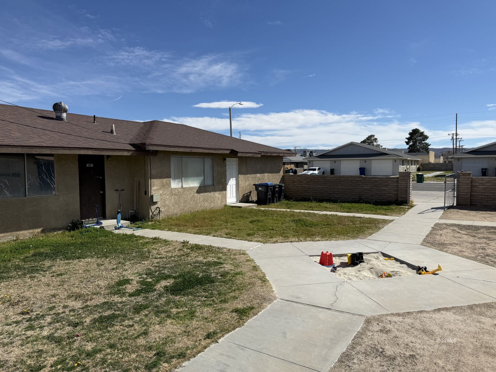 120 East Parkview Avenue Ridgecrest, CA 93555 - Photo 2 of 15 Gallery Image 2