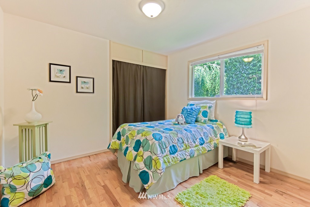 13615 156th Avenue Southeast Renton, WA 98059 - Photo 16 of 20