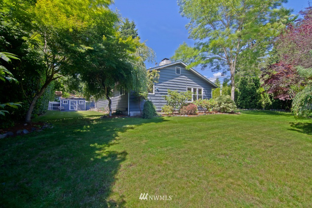 13615 156th Avenue Southeast Renton, WA 98059 - Photo 19 of 20