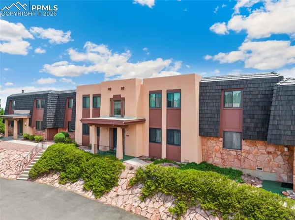 $295,000 | 2927 Mesa Road, Unit C, Colorado Springs, CO 80904