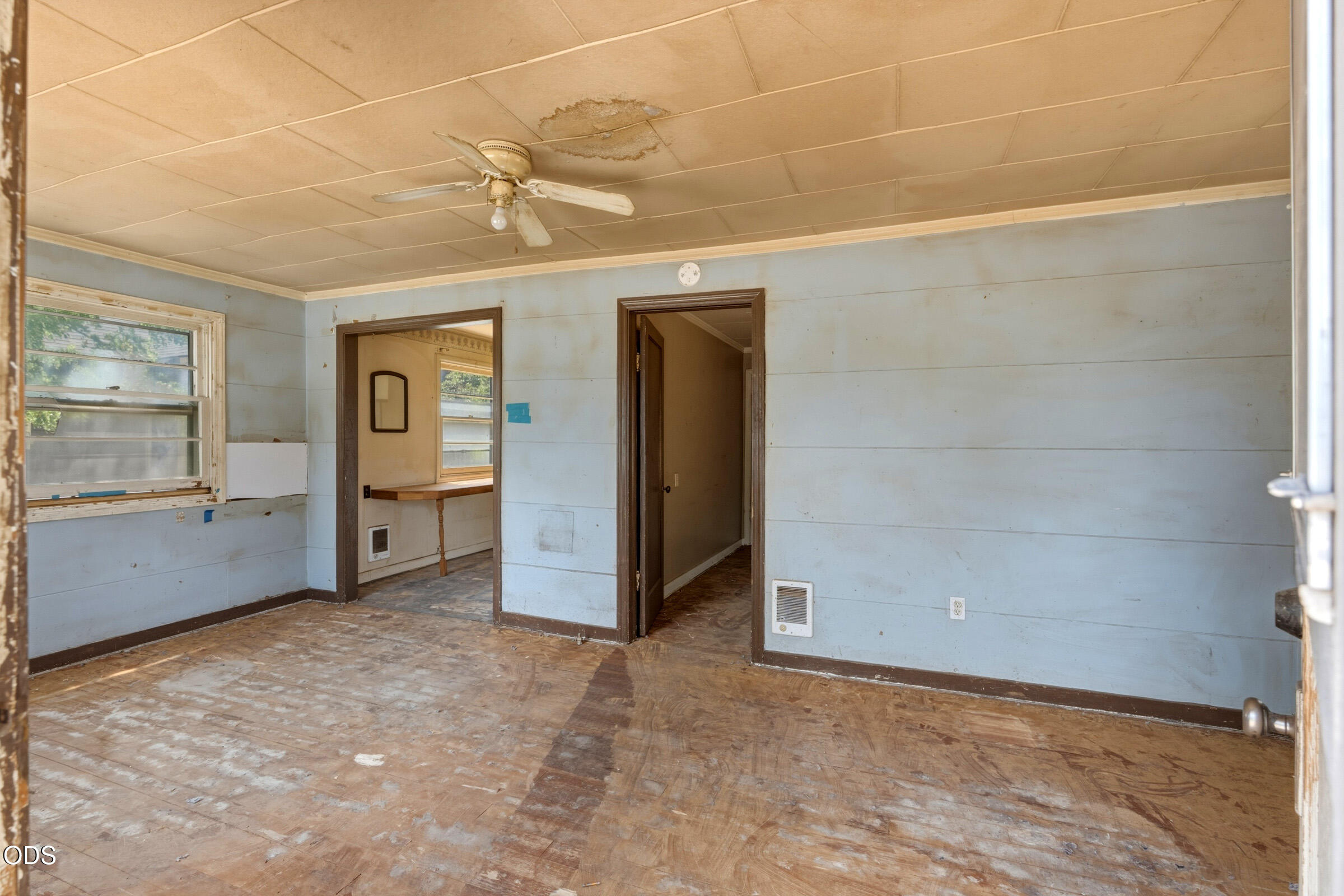237 Southwest 9th Street Redmond, OR 97756 - Photo 10 of 38