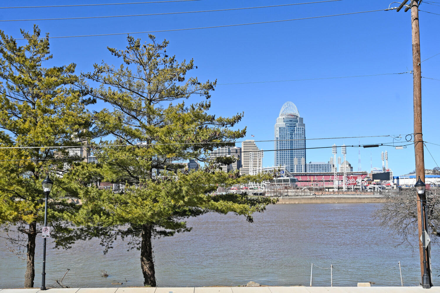 229 Riverside Drive, Unit 1F Covington, KY 41011 - Photo 4 of 40 229RiversideDr1F_11