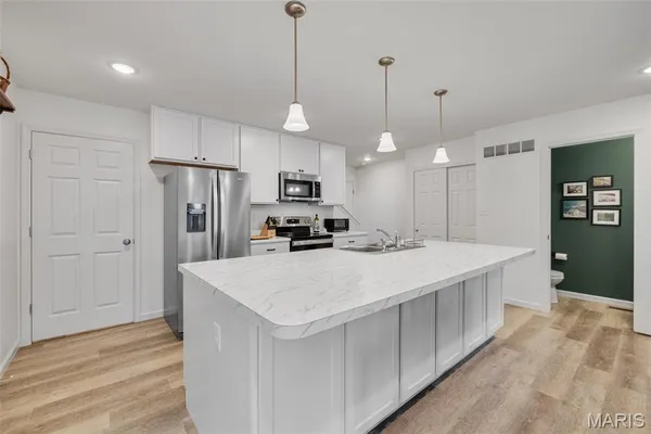 $385,000 | 196 Tiber Way, St. Charles, MO 63301