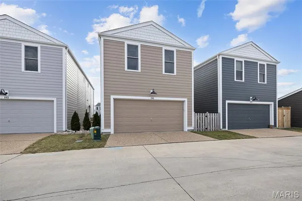 $385,000 | 196 Tiber Way, St. Charles, MO 63301