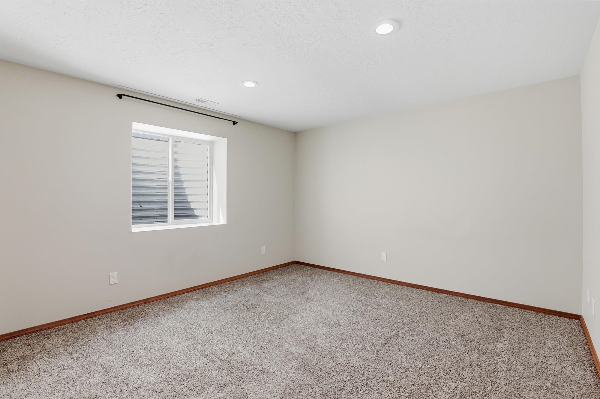12907 North Raptor Lane Spokane, WA 99208 - Photo 24 of 46