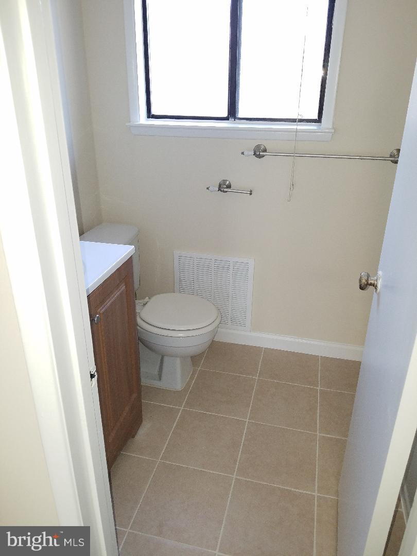 2481 Pyrenees Court Reston, VA 20191 - Photo 13 of 26 Bath
