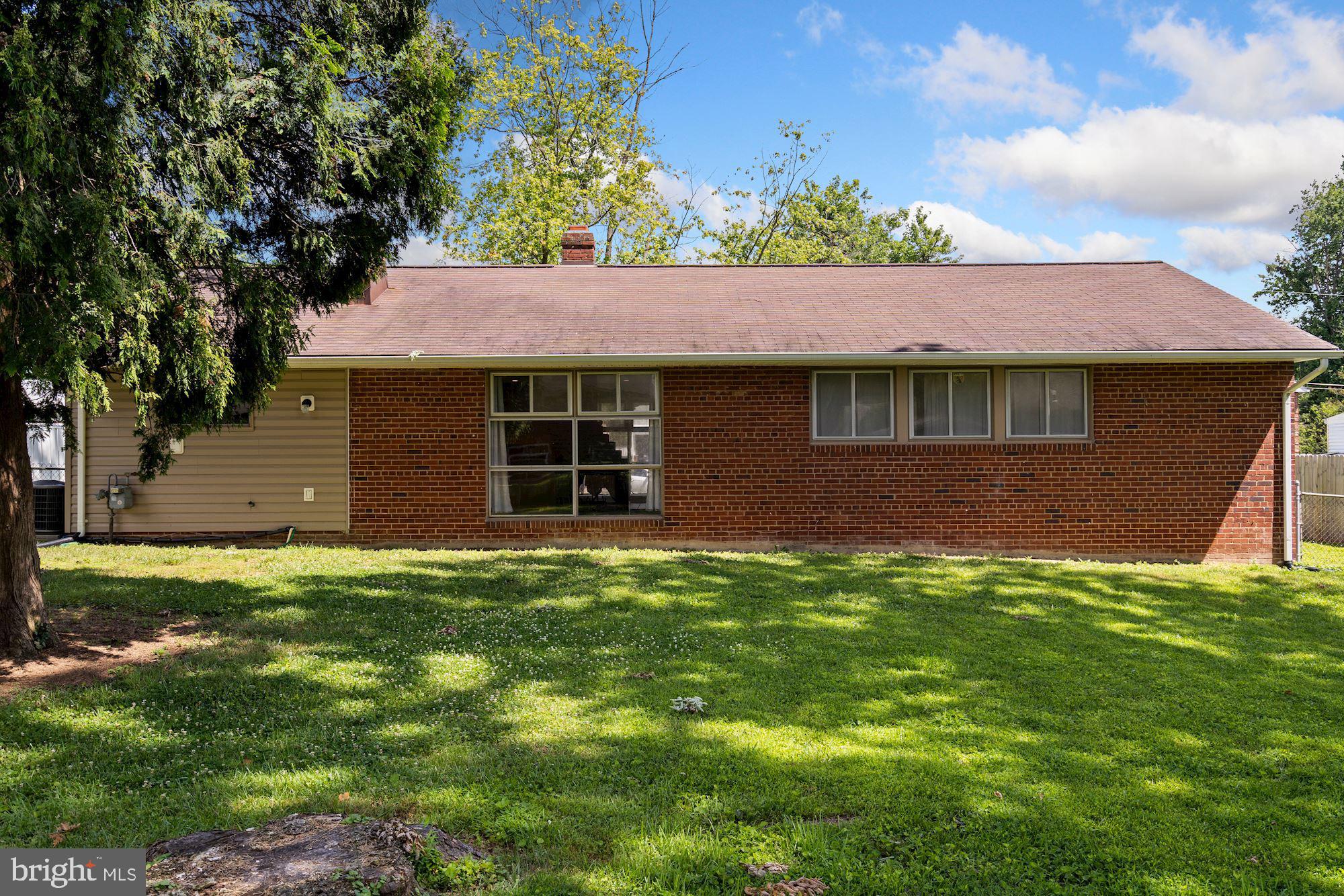 7407 Gresham Street Springfield, VA 22151 - Photo 14 of 17
