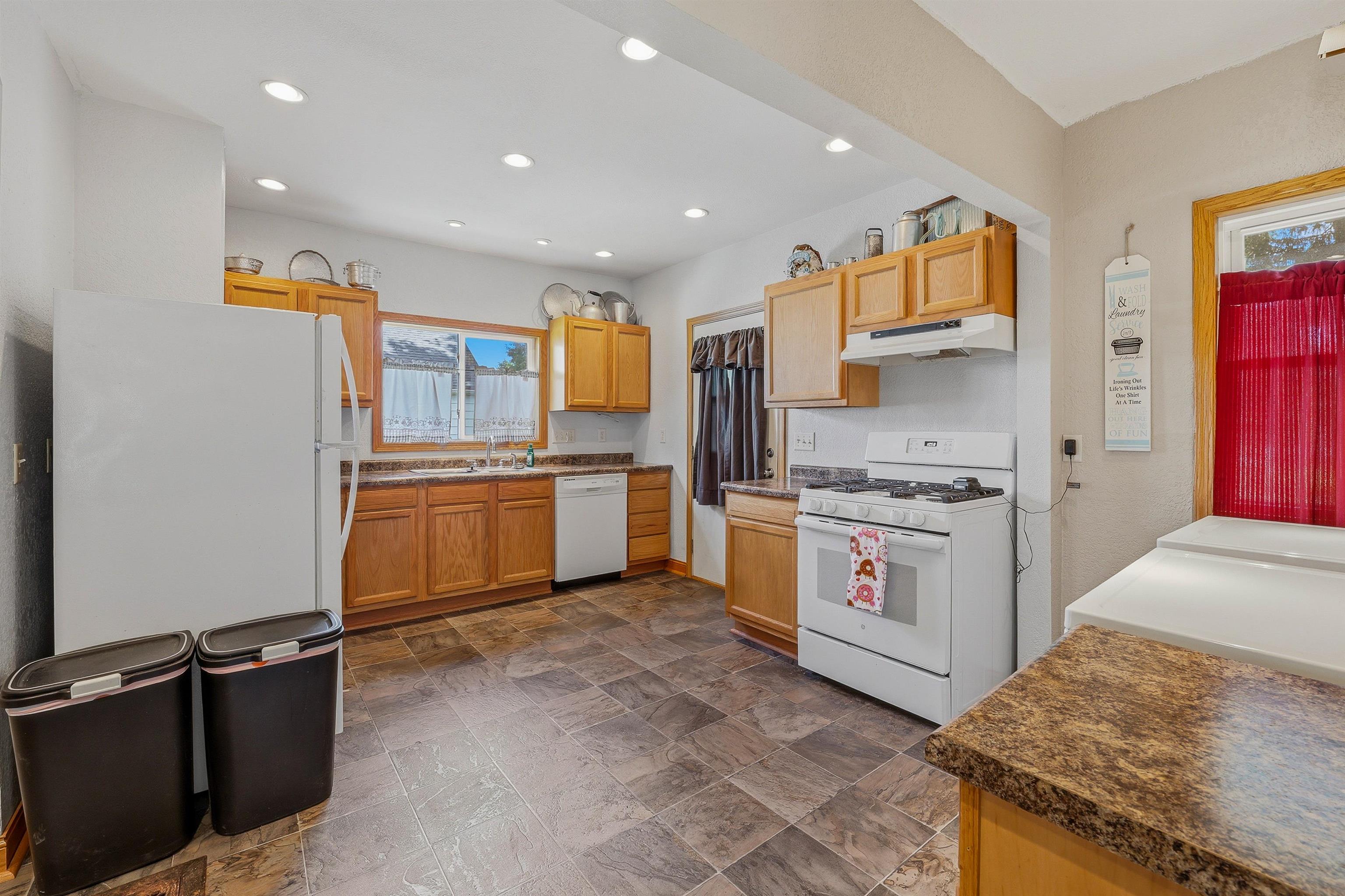 134 South Mill Street Juneau, WI 53039 - Photo 23 of 26