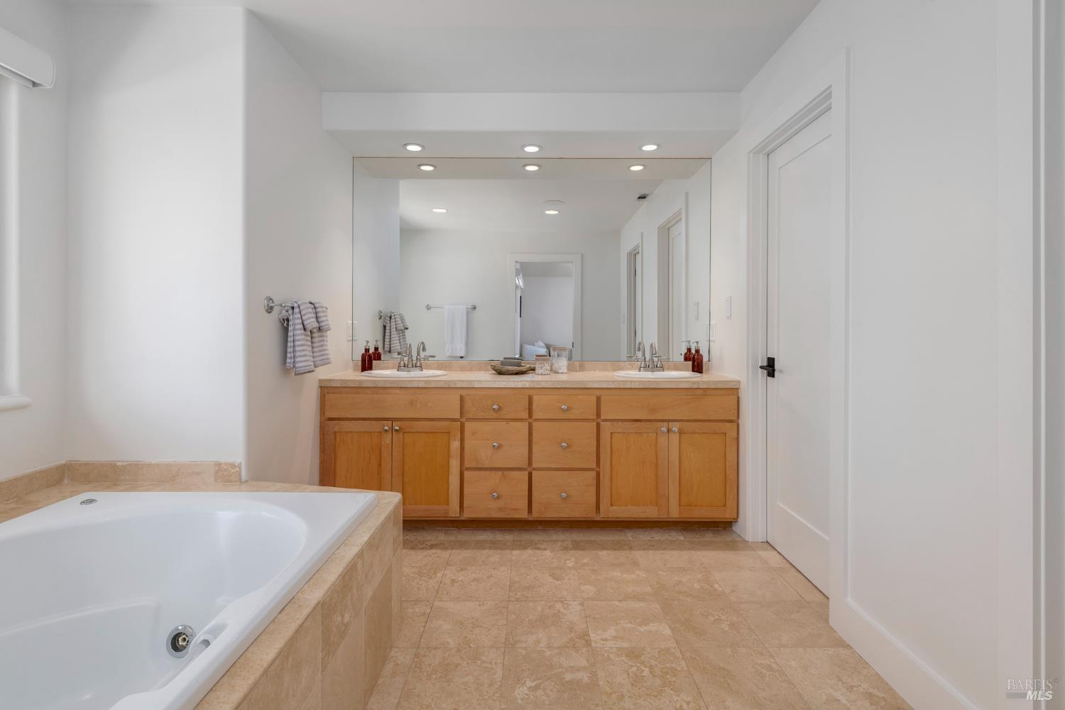 2501 Pinot Way St. Helena, CA 94574 - Photo 48 of 65