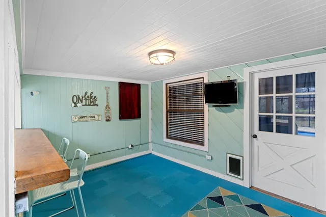 $425,000 | 548 Creekside Estates, Onalaska, TX 77360