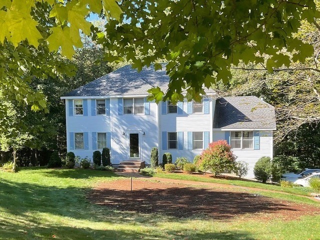11 Currier Road Middleton, MA 01949 - Photo 1 of 40 Gallery Image 1