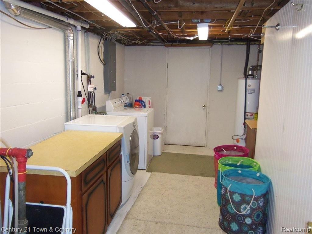 4445 Pelton Road Clarkston, MI 48346 - Photo 12 of 16 100_0337.JPG